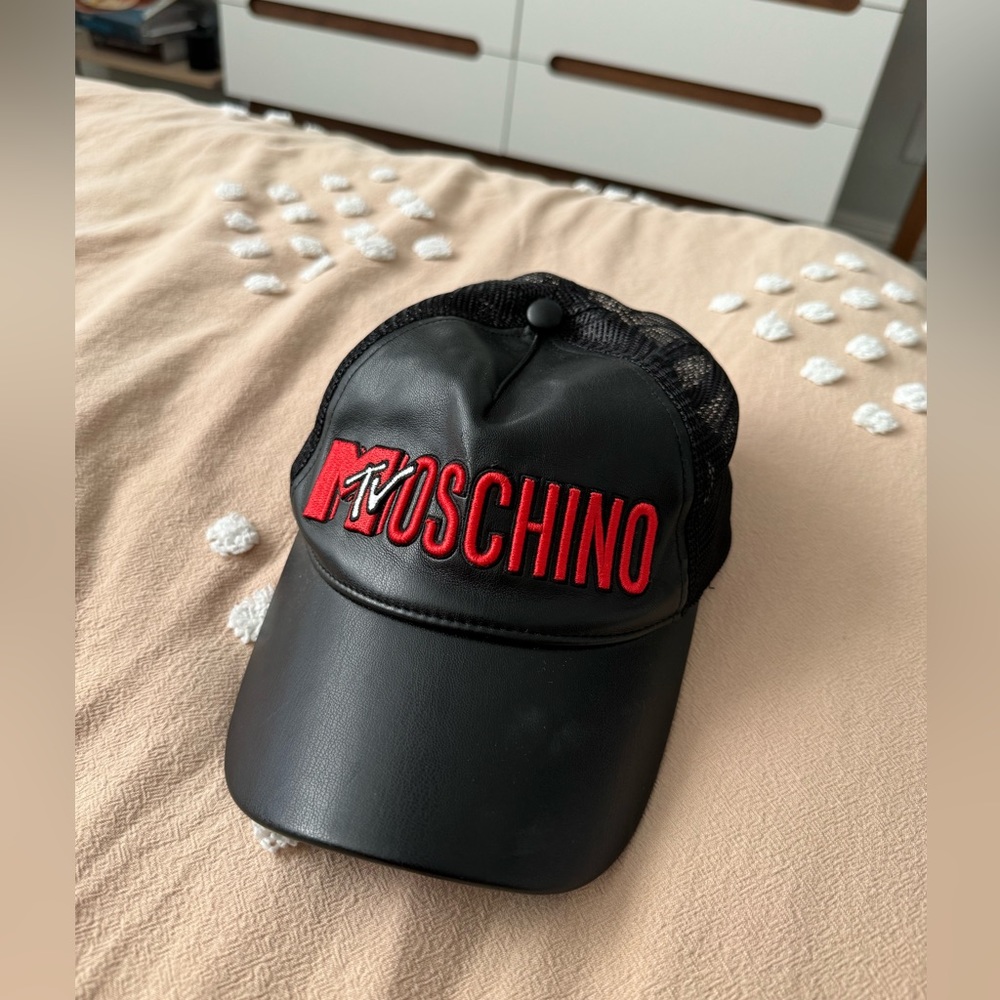 Moschino h&m hat